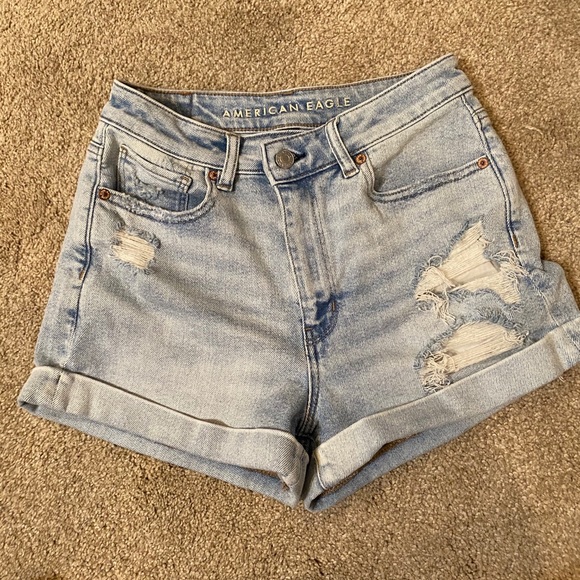 ❌SOLD❌AE Stretch Denim/Jean Mom Shorts Size 2 - Picture 7 of 13